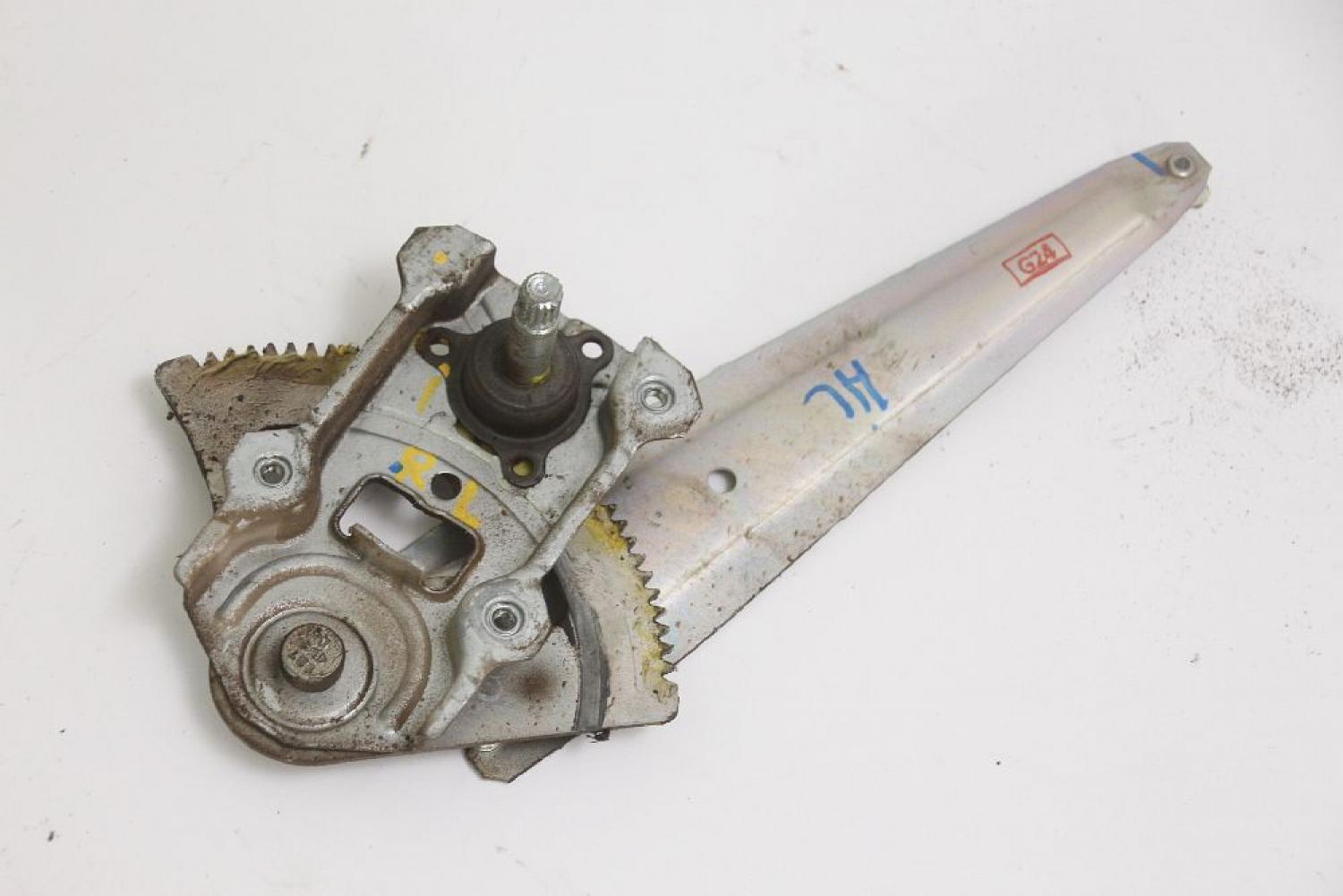 Fensterheber mechanisch hinten links 5743A115 Mitsubishi L 200 4 KB4T