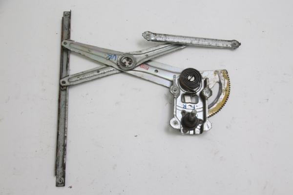 Fensterheber mechanisch vorn rechts MN117556 Mitsubishi L 200 4 KB4T