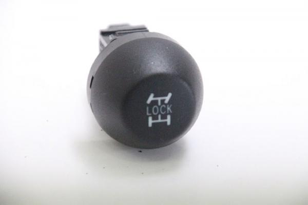 Schalter Allrad 8472442020 Toyota RAV 4 III A3