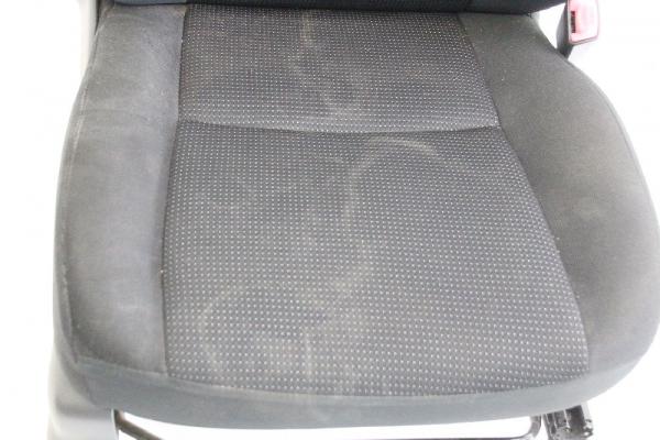 Sitz vorn rechts 015 Daihatsu TERIOS J200