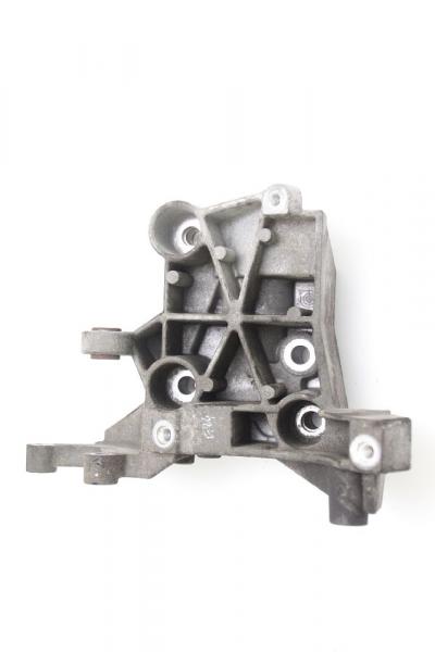 Aggregatehalter 059145169AA Audi A6 Avant C6