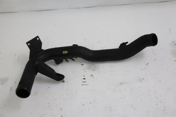 Turbo Luftrohr 038121065BH VW PASSAT 3BG