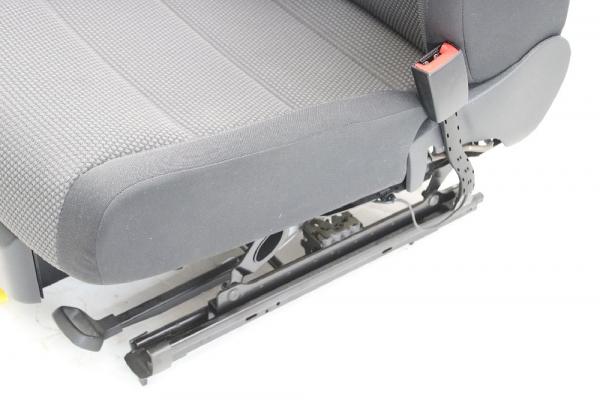 Sitz vorn rechts 1K4881106PA VW GOLF 6