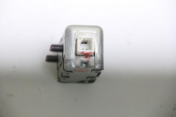 Airbag Sensor rechts MR587735 Mitsubishi OUTLANDER 1