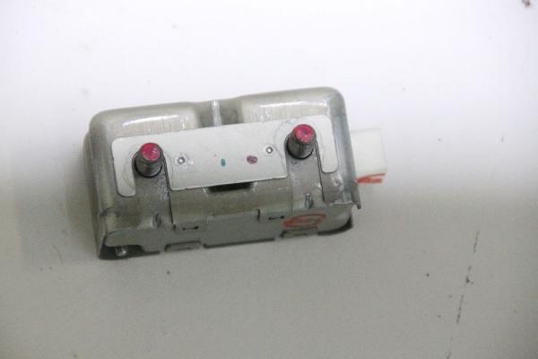 Airbag Sensor rechts MR587735 Mitsubishi OUTLANDER 1