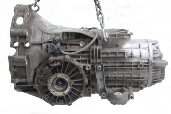 Getriebe 5 Gang 012300046RX Audi 80 89