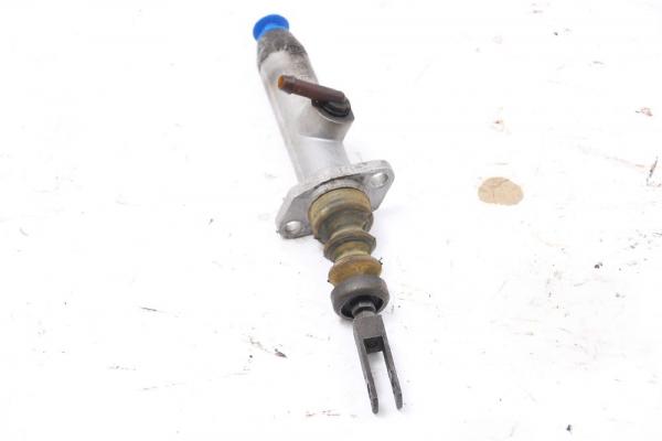 Kupplung - Geberzylinder 893721401B Audi 80 89
