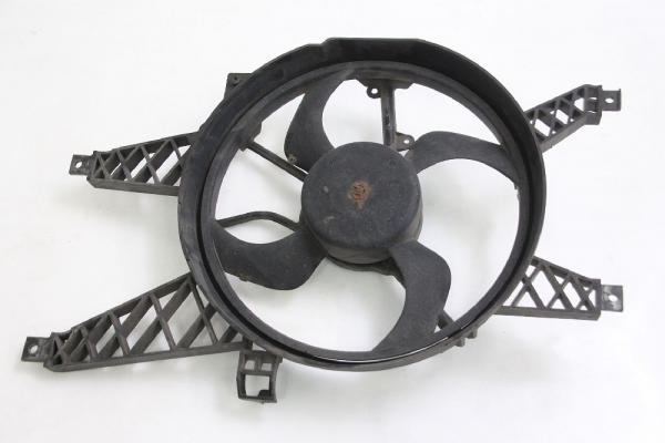 Ventilator (am Kühler) 8200135160 Renault CLIO 3