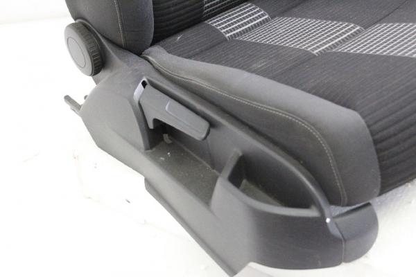 Sitz vorn rechts 1K4881106PA VW GOLF PLUS