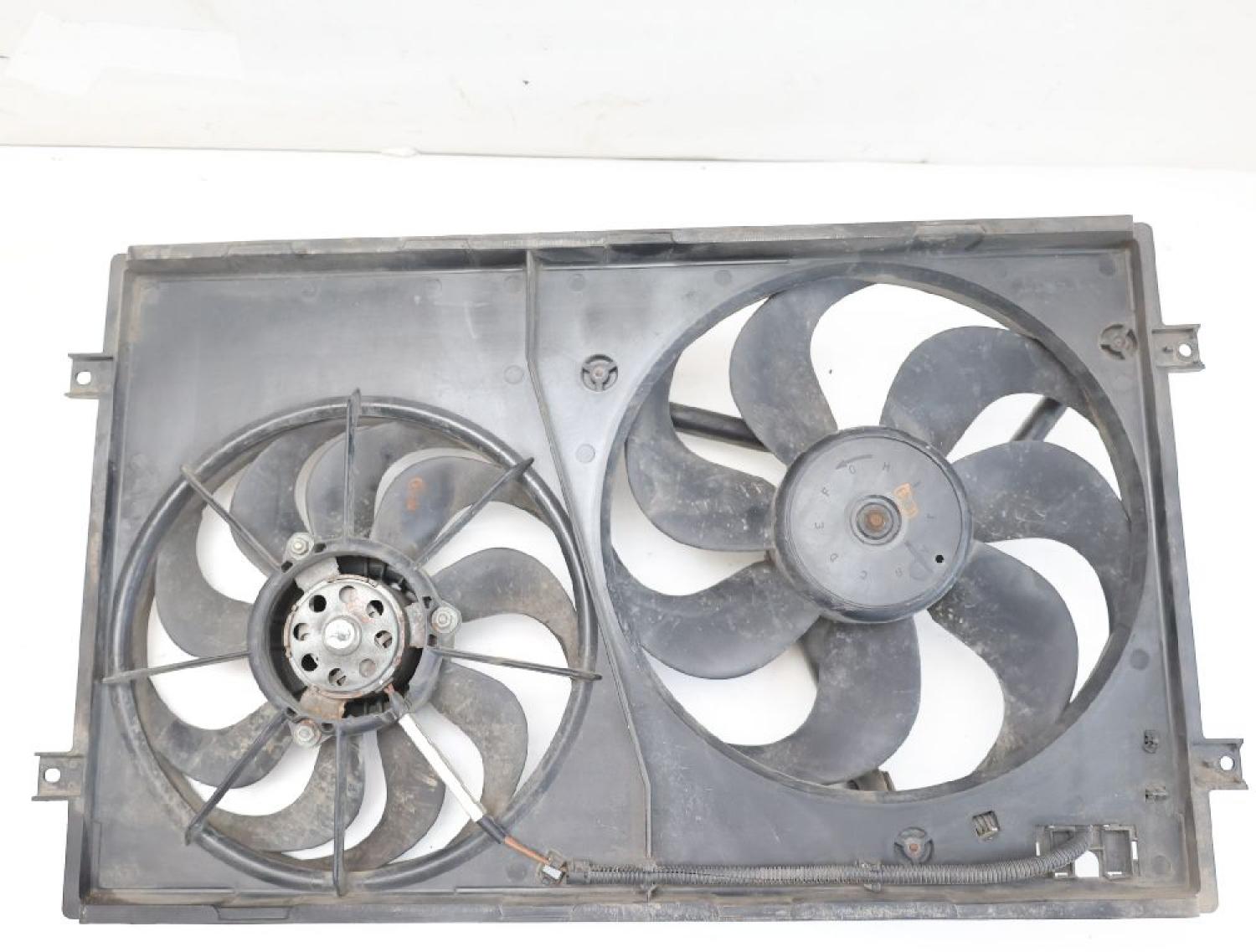 Ventilator (am Kühler) 1J0121207T VW GOLF 4