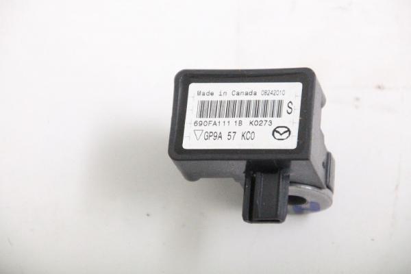 Airbag Sensor hinten links GP9A57KC0 Mazda CX 7