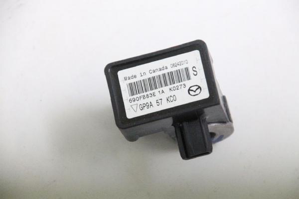 Airbag Sensor hinten rechts GP9A57KC0 Mazda CX 7