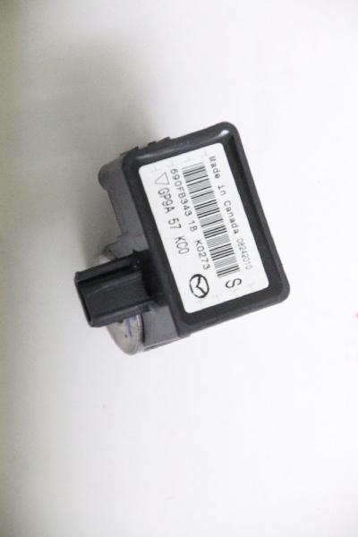 Fensterheber vorn links VW POLO 9N 0Q3837401AA 10-2007 gebraucht 2