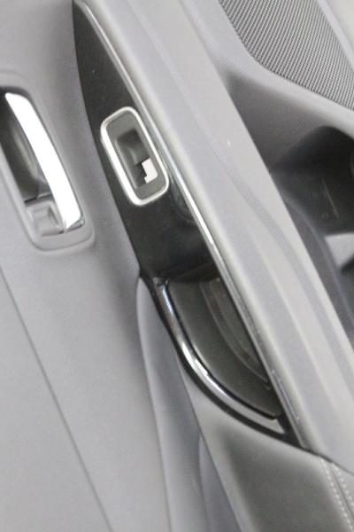 Türverkleidung innen 7222B429XA Mitsubishi OUTLANDER 3 AWD