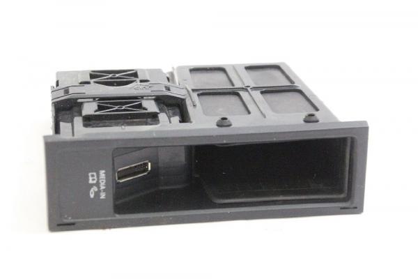 Radio 5N0035344F VW TOURAN 1