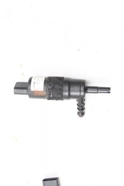 Scheibenwischerwasserpumpe 3B7955681 Audi A6 4F C6