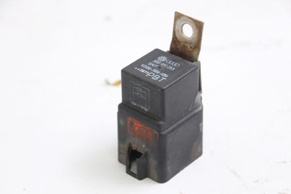 Relais 3B0951253 VW PASSAT Variant 3C
