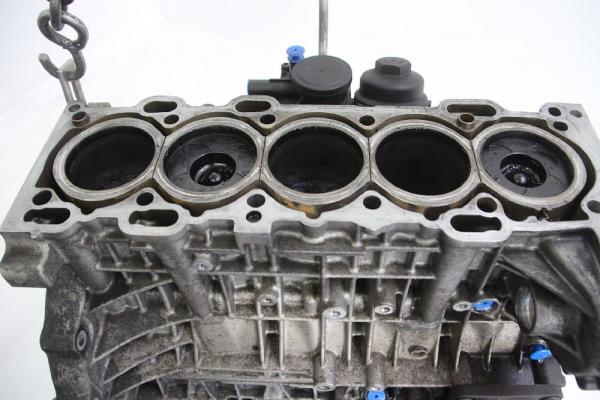 Motorblock 9465781 Volvo V70 II