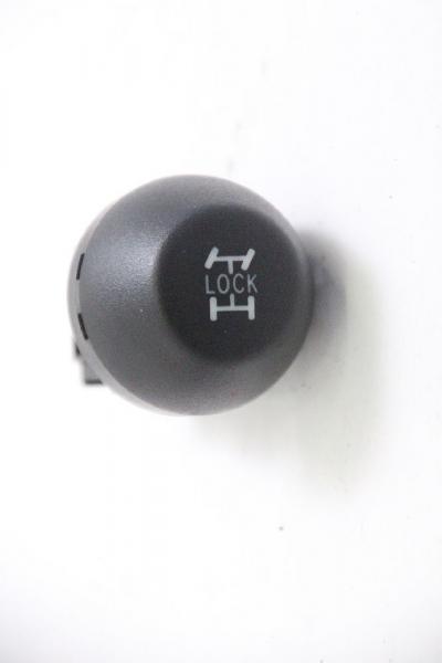 Schalter Allrad 8472442020 Toyota RAV4 3 SA CA