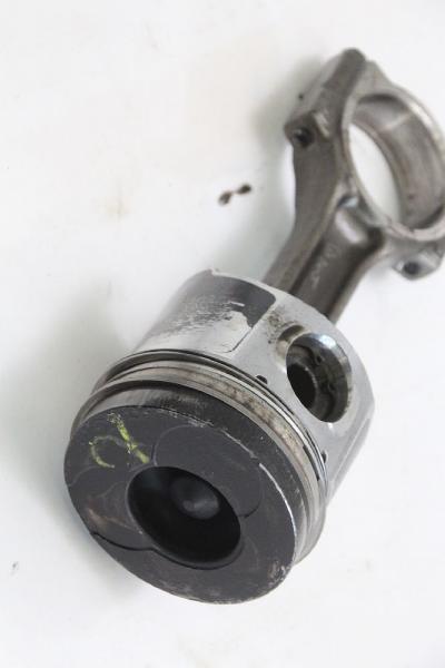 Kolben 93161364 Opel VIVARO A