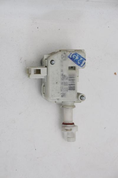Stellmotor ZV Tankklappe 1J6810773A VW GOLF 4