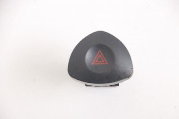 Schalter Warnblink 8200060036 Renault CLIO 2