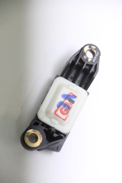 Airbag Sensor vorn links 0018209126 Mercedes CLS C219