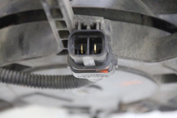Ventilator (am Kühler) 977302B200 Hyundai SANTA FE 2 CM