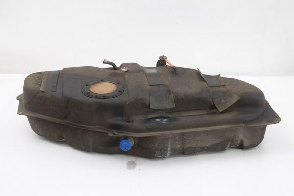 Kraftstofftank 172027C200 Nissan SERENA C23