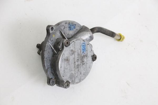 Vakuumpumpe 6682300165 Mercedes VANEO 414