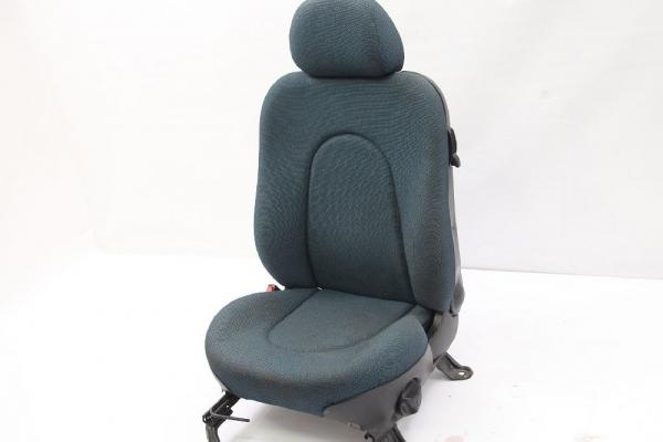 Sitz vorn links 1340401 Ford KA 1 RBT