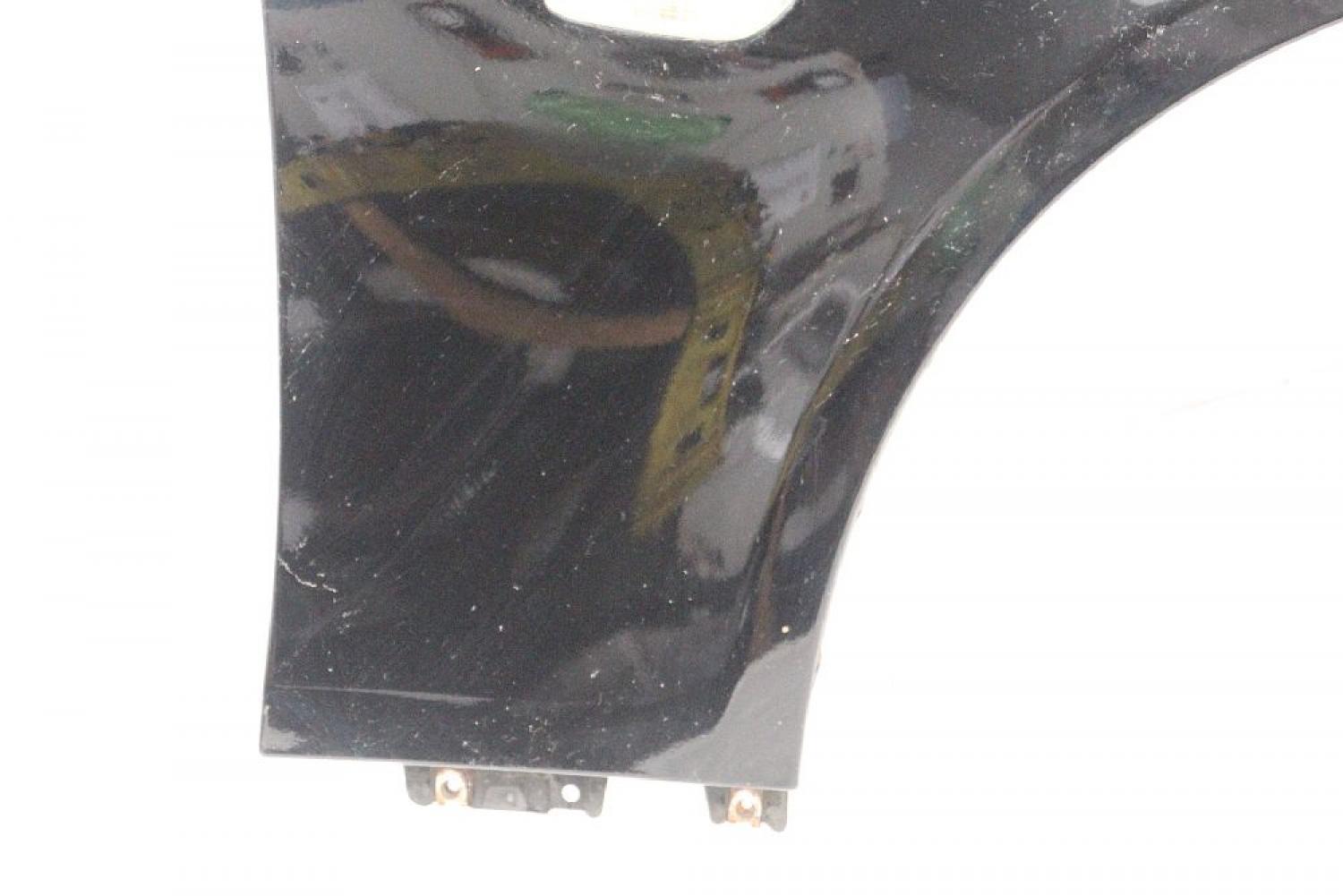 Kotflügel vorn rechts 41357111430 BMW 5er Touring E61