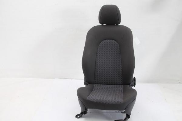 Sitz vorn rechts 1085004 Ford PUMA ECT