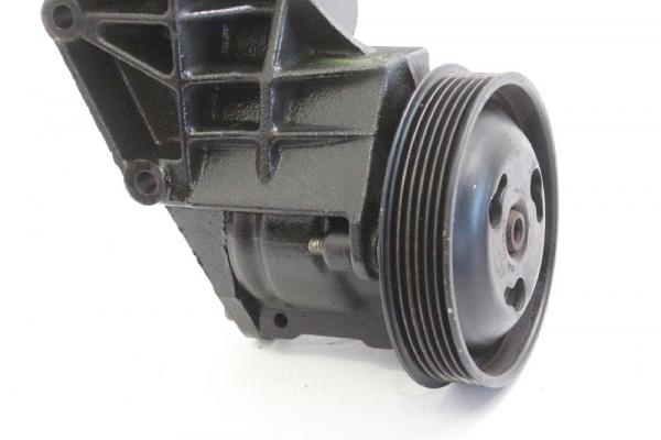 Lenkung Servopumpe XS6C3A674CA Ford PUMA ECT