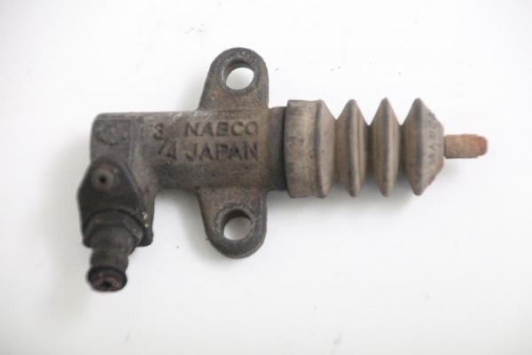 Kupplung - Nehmerzylinder 30620EA000 Nissan NAVARA D40