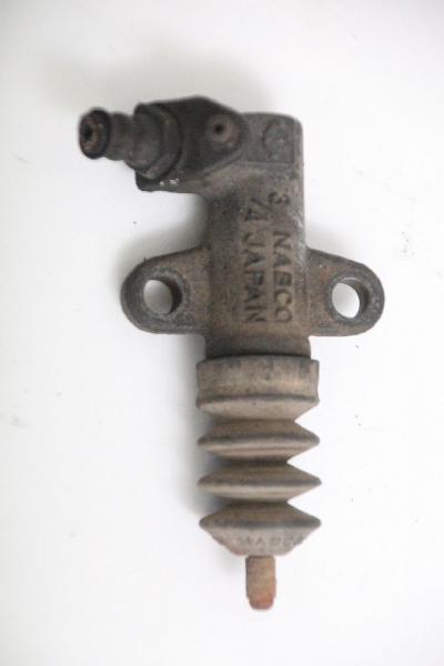 Kupplung - Nehmerzylinder 30620EA000 Nissan NAVARA D40