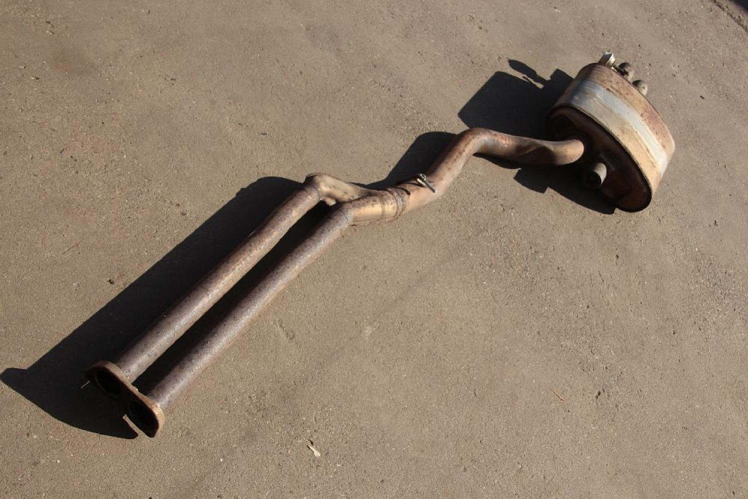 Auspuff / Schalldämpfer hinten 18307798465 BMW 5er Touring E61