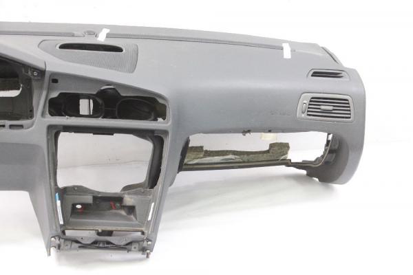 Antriebswelle vorn links VW TOURAN 1 2.0 ABS 80 KW 109 PS Benzin 05-2006 gebraucht 1