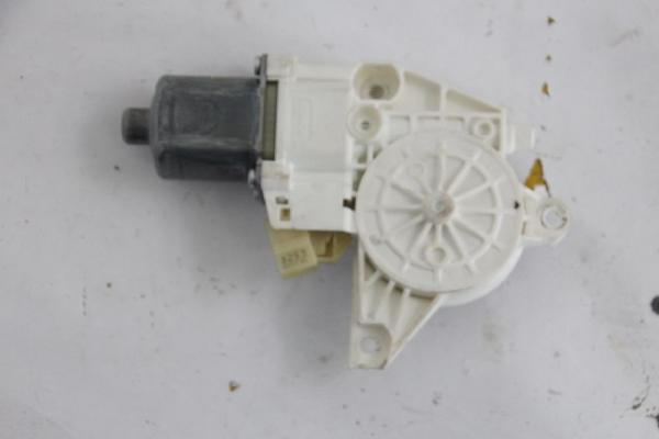 Fensterheber-Motor vorn links 2048200142 Mercedes C-KLASSE S 204