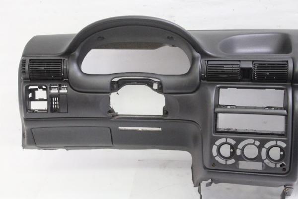 Armaturenbrett 90435884 Opel ASTRA F CC