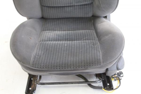 Sitz vorn links 90494430 Opel OMEGA B Caravan
