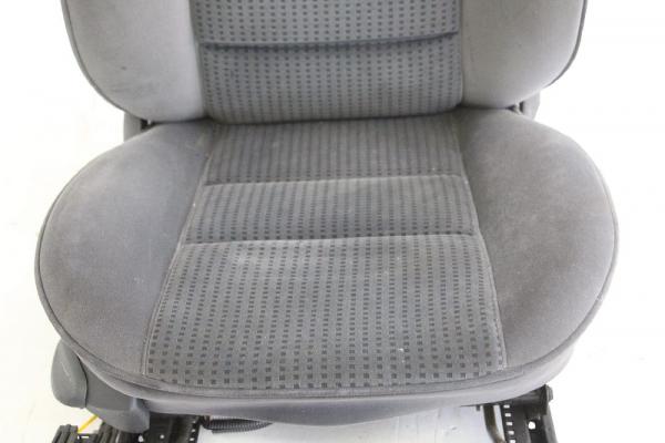 Sitz vorn rechts 90494430 Opel OMEGA B Caravan