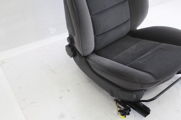 Sitz vorn rechts 90494430 Opel OMEGA B Caravan