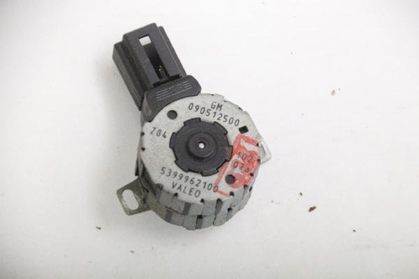 Stellmotor Heizung 90512500 Opel OMEGA B Caravan