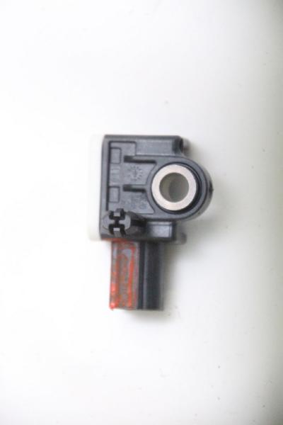 Airbag Sensor hinten rechts 31334336 Volvo S60 II 134