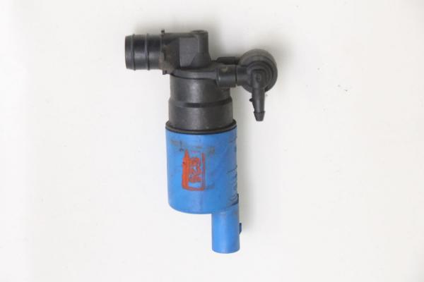Einspritzdüse Zylinder 4 074130201L VW T4 Bus 2.5 65 KW 88 PS Diesel 09-2001 gebraucht 1