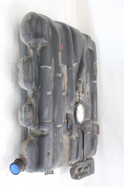 Kraftstofftank 6384710701 Mercedes VITO 1 W638