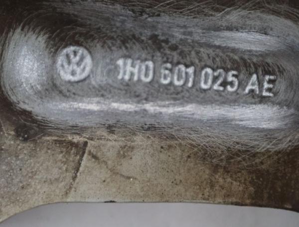 Felge Alu/Leichtmetall vorn links 1H0601025AE VW GOLF 3 Cabrio