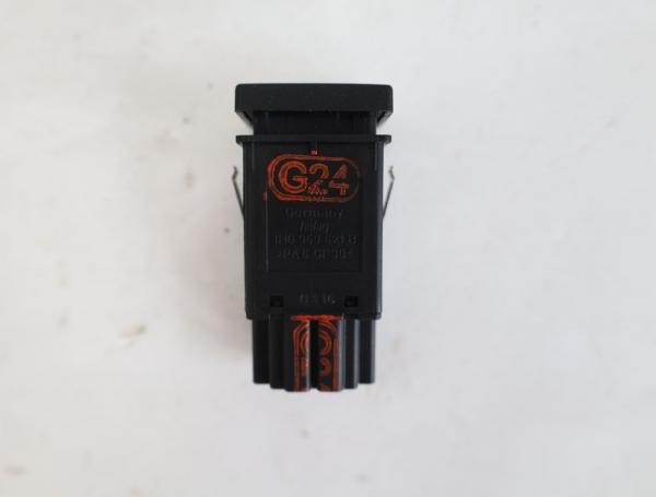 Airbagsteuergerät Subaru LEGACY 3 SW 98221AE050 2,5 04-2000 gebraucht 1