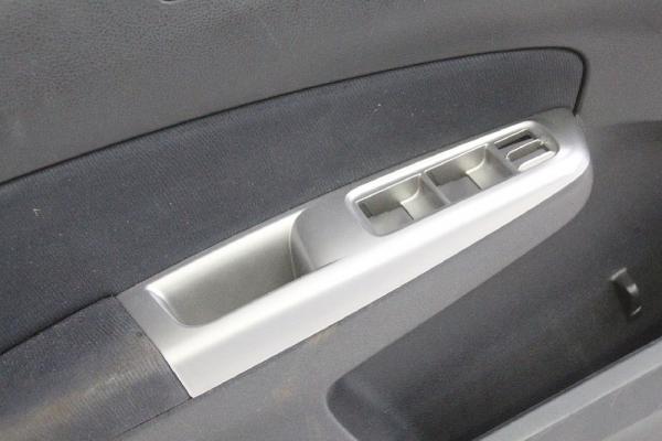 Türverkleidung innen 94211SC000AR Subaru FORESTER 3 SH